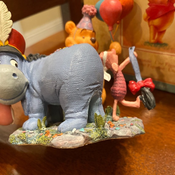 🎈 Simply Pooh: Birthday Collectible - Picture 7 of 10
